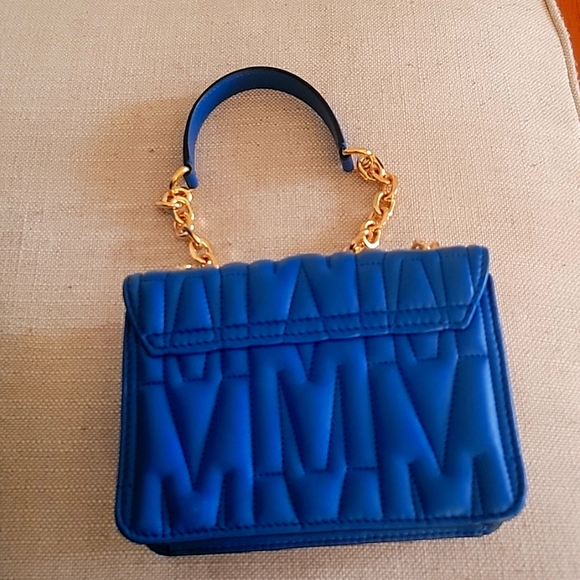 Moschino - Picture 4 of 4